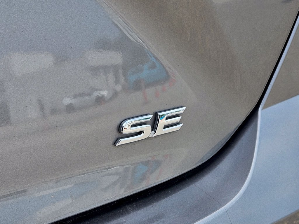 Certified 2025 Toyota Camry SE w/ Convenience Package FWD image 17