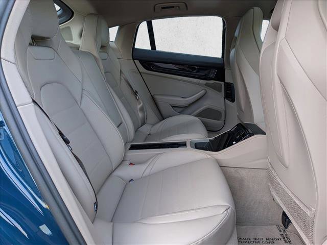 Used 2025 Porsche Panamera 4 image 24