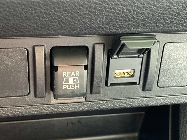 Used 2023 Toyota Tacoma SR5 w/ Technology Package RWD image 26