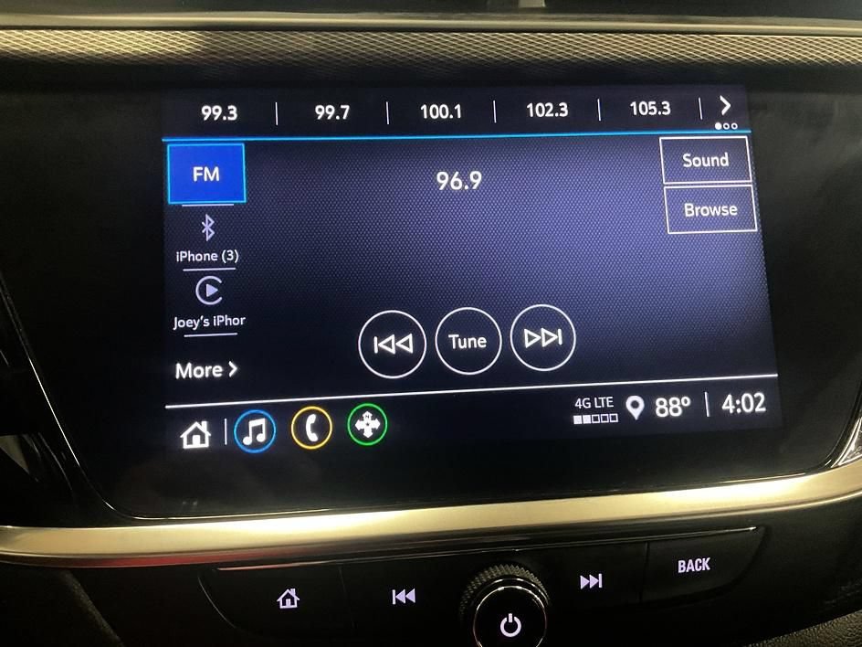 Used 2022 Buick Encore GX Preferred w/ Cold Weather Comfort Package AWD/4WD image 19