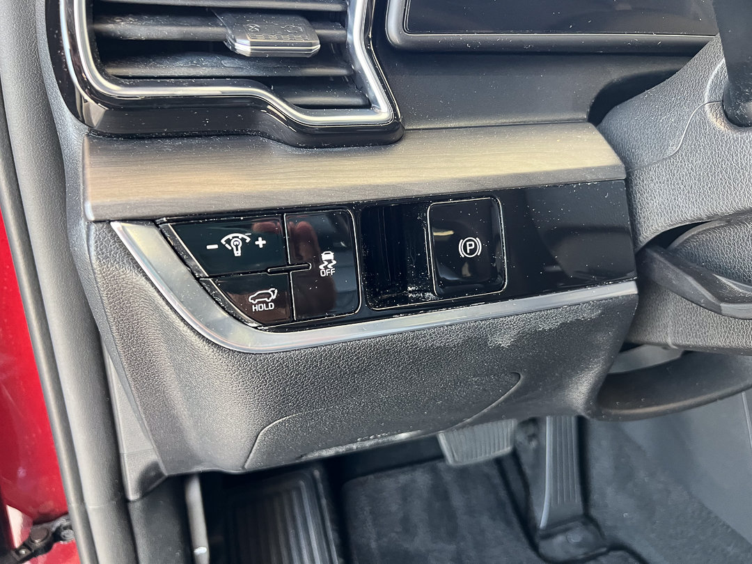 Used 2023 Kia Sportage X-Line w/ X-Line Premium Package AWD/4WD image 16