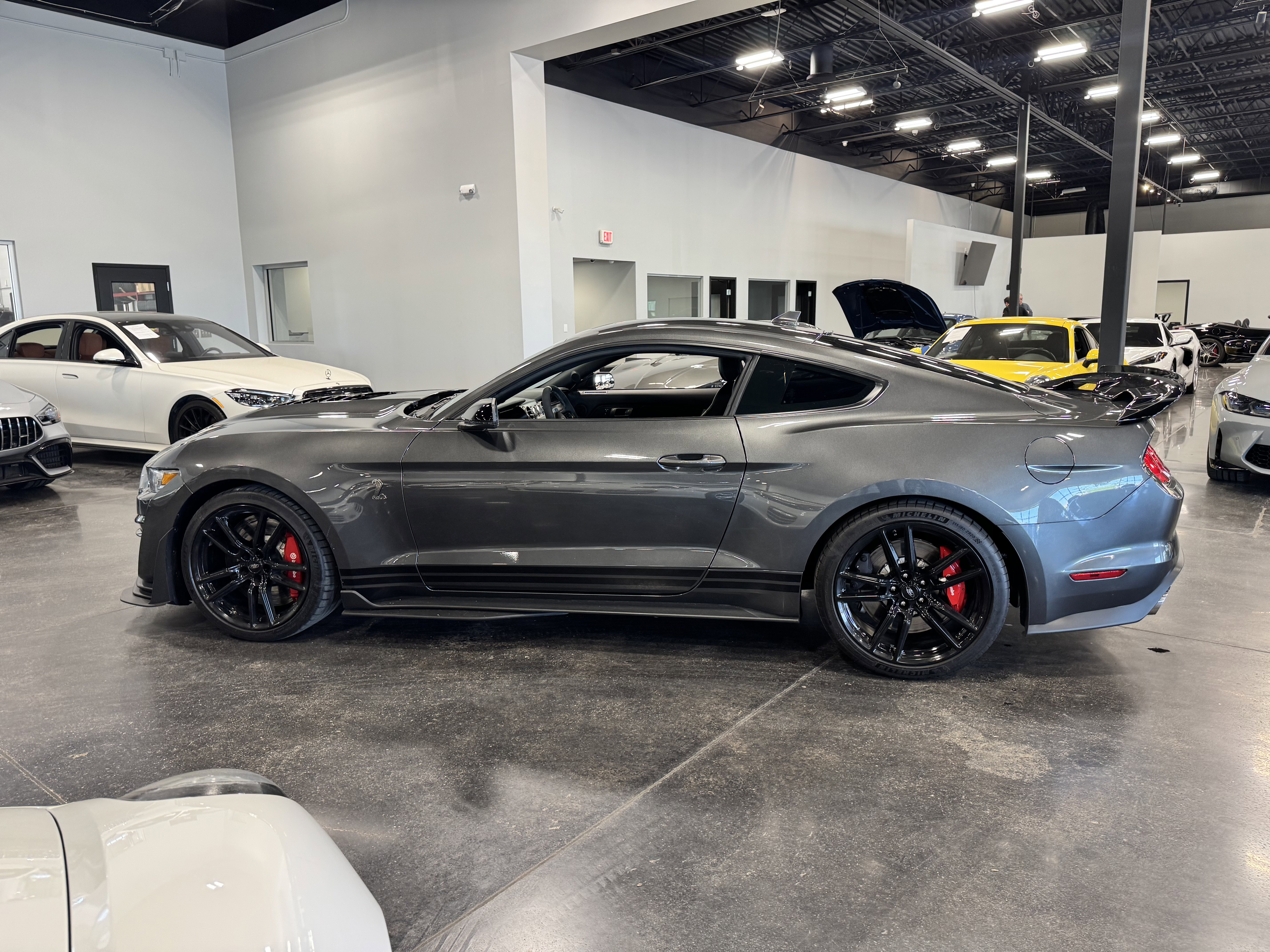 Used 2020 Ford Mustang Shelby GT500 w/ Technology Package RWD image 6
