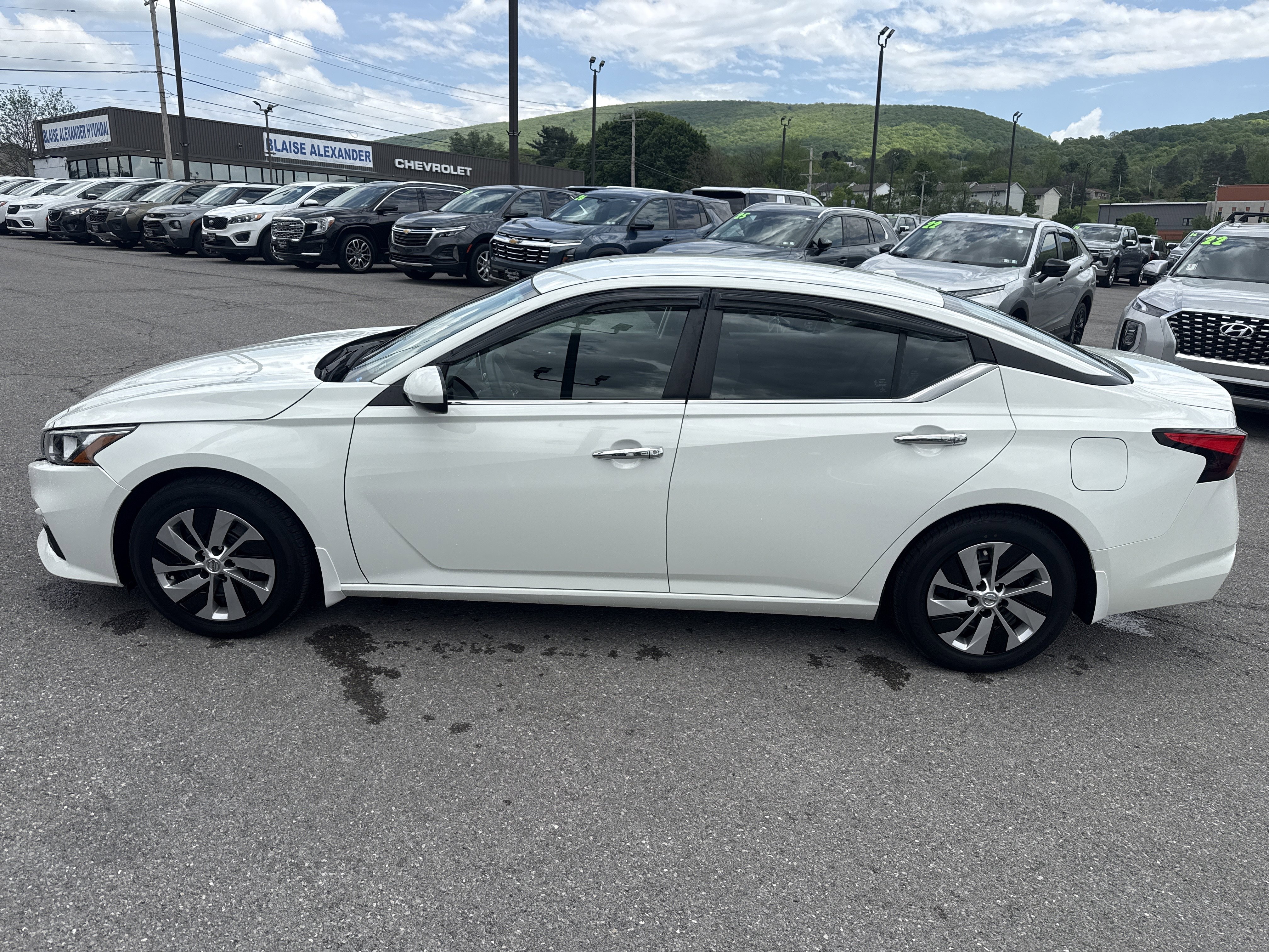 Used 2020 Nissan Altima 2.5 S FWD image 7