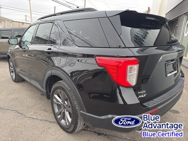 Used 2022 Ford Explorer XLT w/ Equipment Group 202A image 8