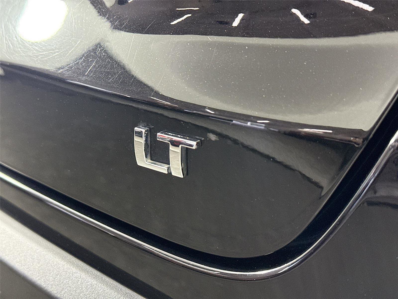 Used 2024 Chevrolet Trax LT w/ Driver Confidence Package FWD image 14