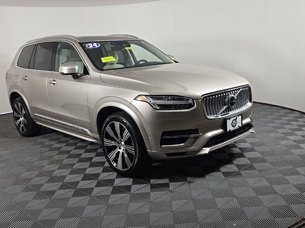 Certified 2024 Volvo XC90 T8 Plus AWD/4WD image 5
