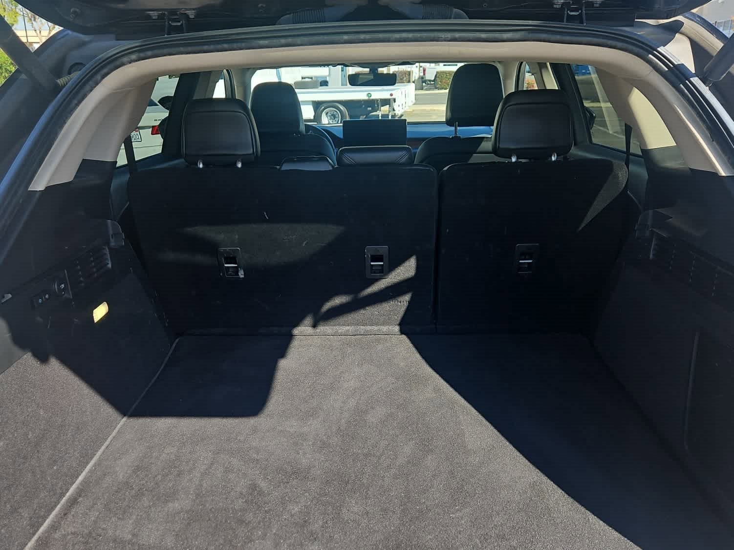 Used 2023 Lincoln Nautilus Reserve w/ Luxury Package image 9