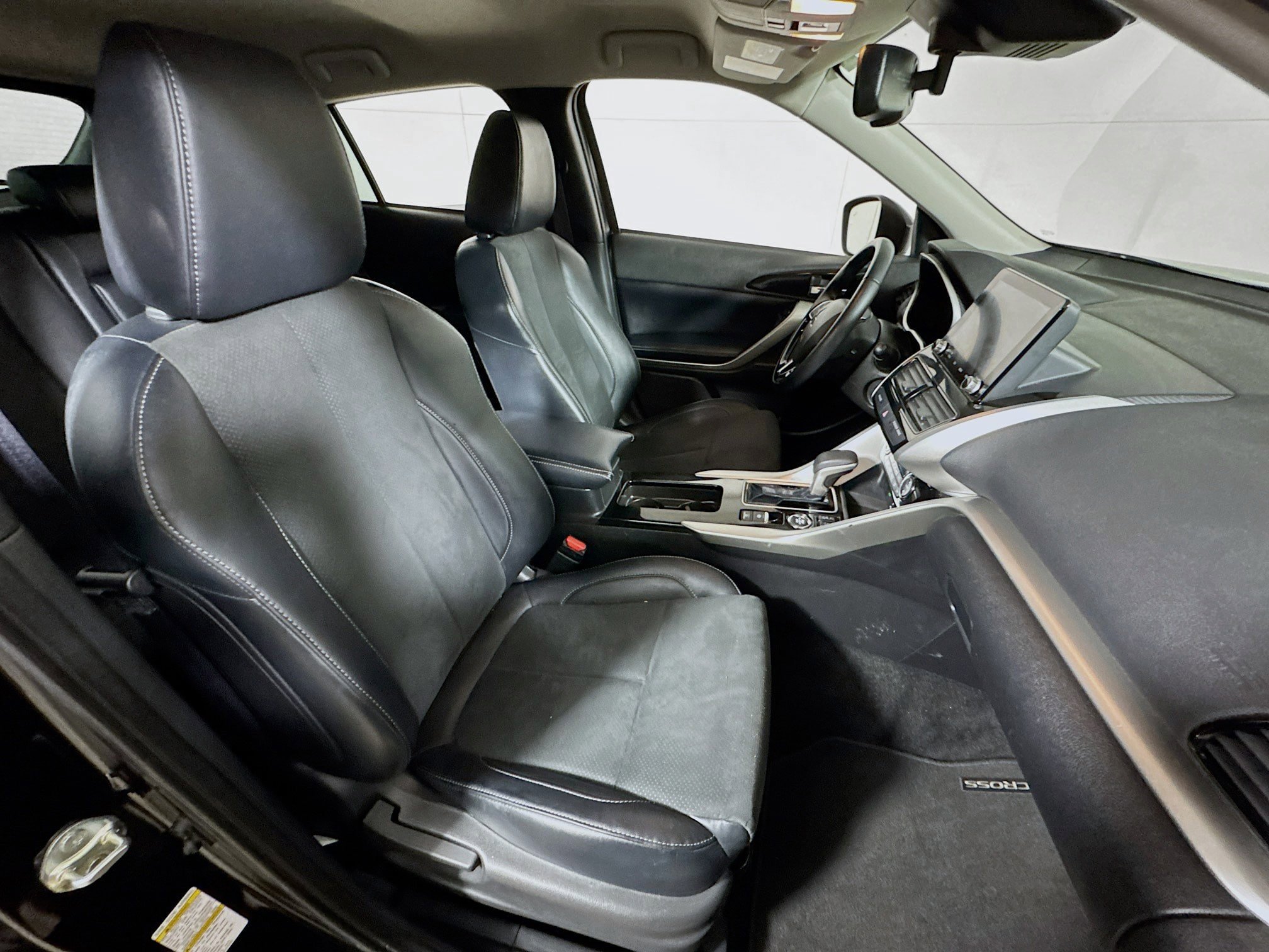Used 2025 Mitsubishi Eclipse Cross SE AWD/4WD image 27