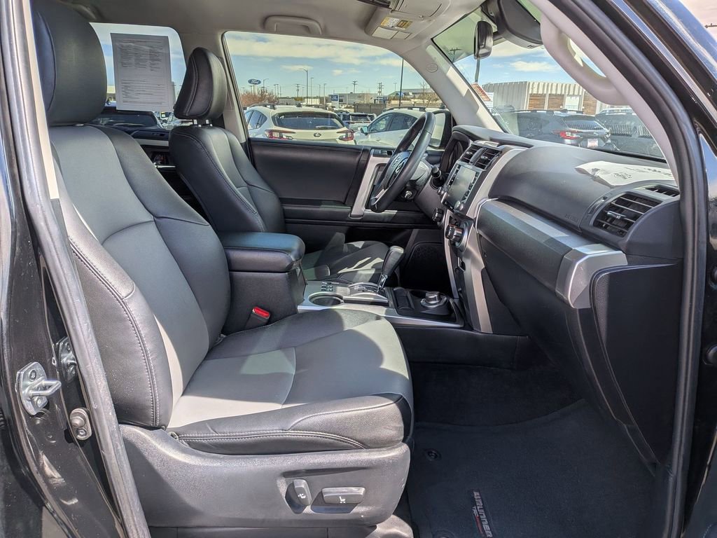 Used 2021 Toyota 4Runner SR5 Premium AWD/4WD image 21