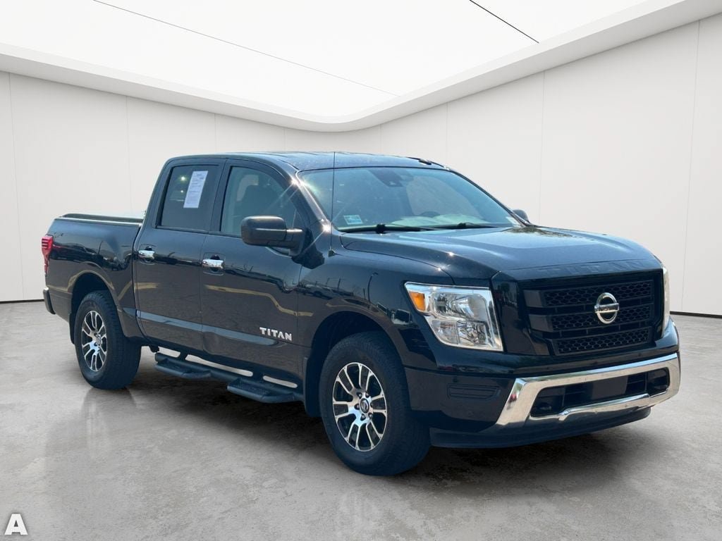 Used 2021 Nissan Titan SV w/ SV Convenience Package AWD/4WD image 7