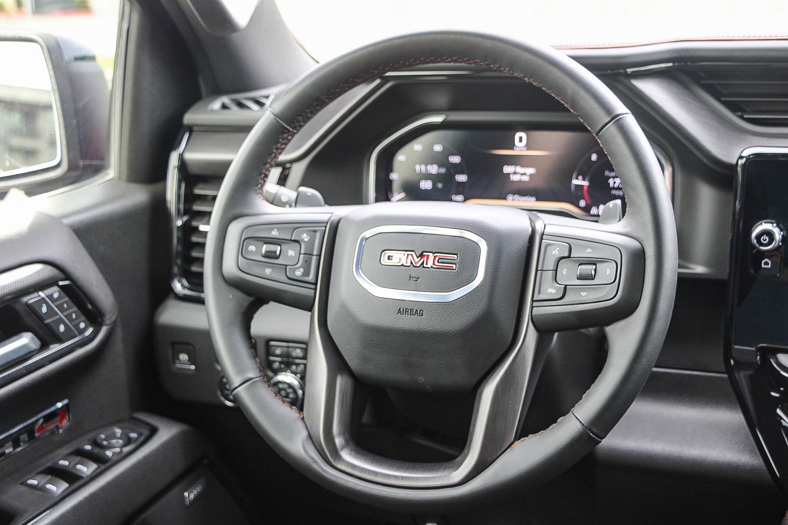 Used 2025 GMC Sierra 1500 AT4 w/ AT4 Premium Package image 16