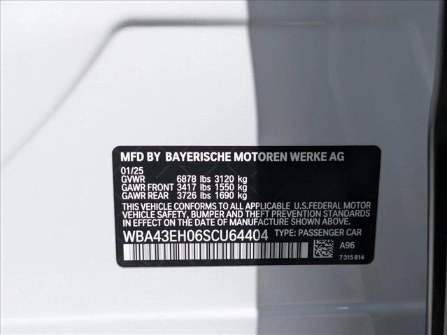 New 2025 BMW 750e xDrive image 19