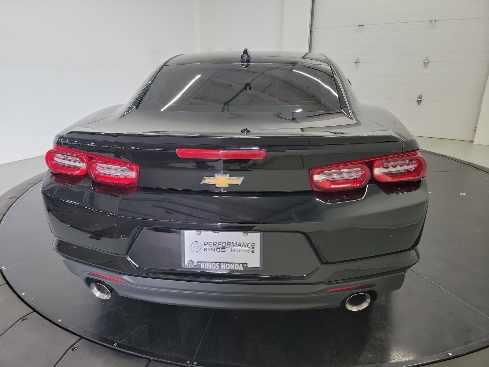 Used 2021 Chevrolet Camaro LT RWD image 8