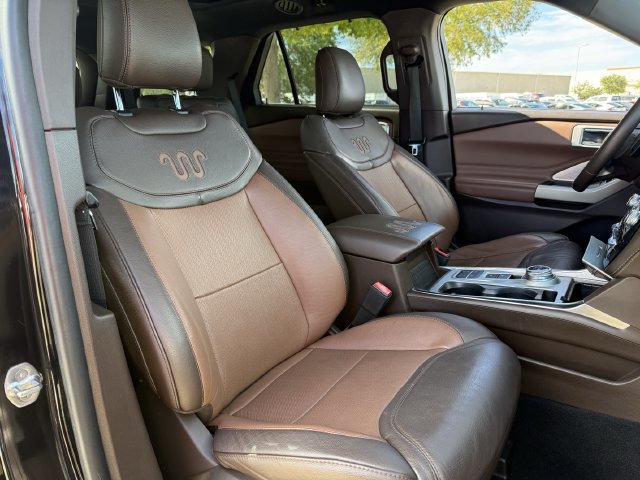 Used 2021 Ford Explorer King Ranch w/ Premium Technology Package RWD image 25