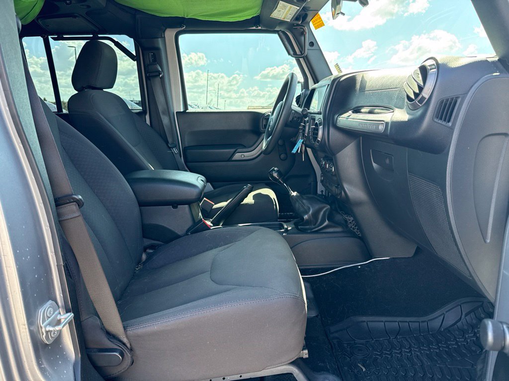 Used 2018 Jeep Wrangler Unlimited Sport AWD/4WD image 10