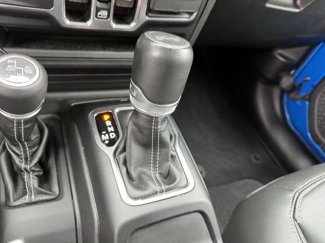 Certified 2022 Jeep Wrangler Unlimited Sahara w/ Cold Weather Group image 22