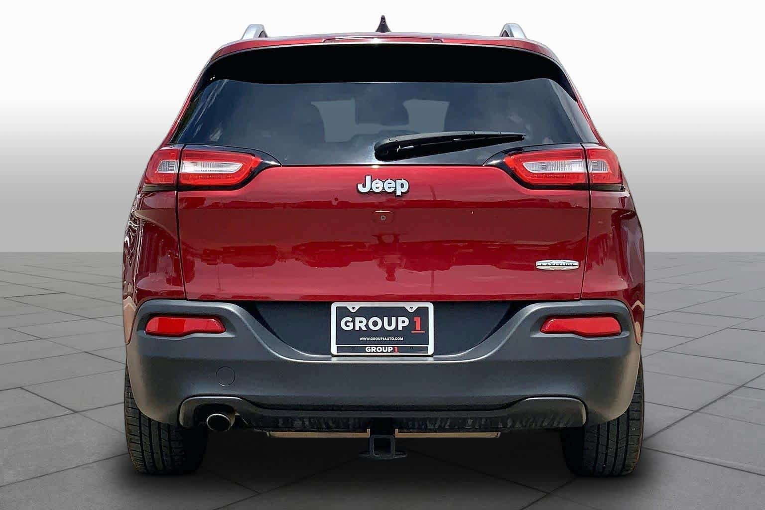 Used 2016 Jeep Cherokee Latitude FWD image 5