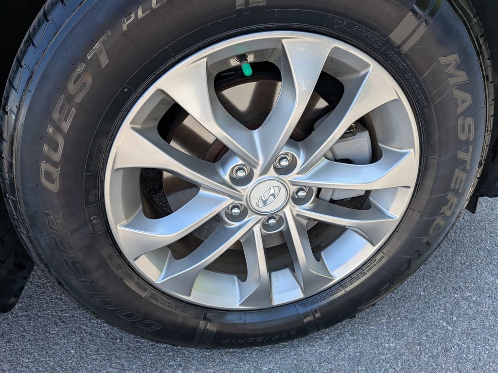 Used 2019 Hyundai Santa Fe SE AWD/4WD image 42