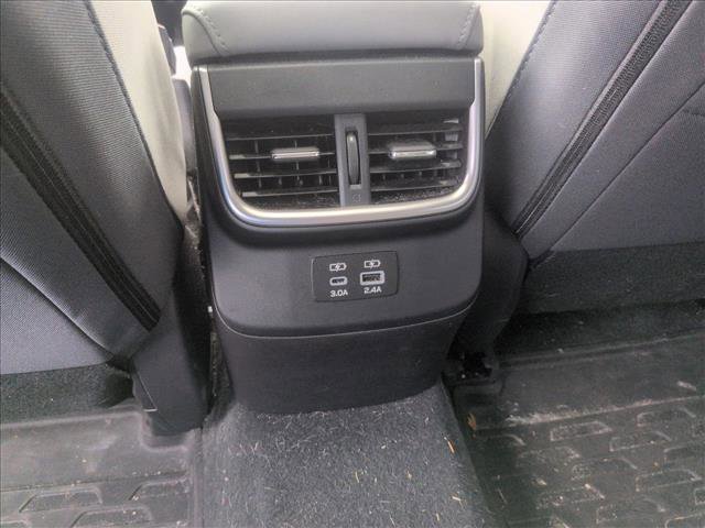 Used 2023 Subaru Legacy Premium image 12