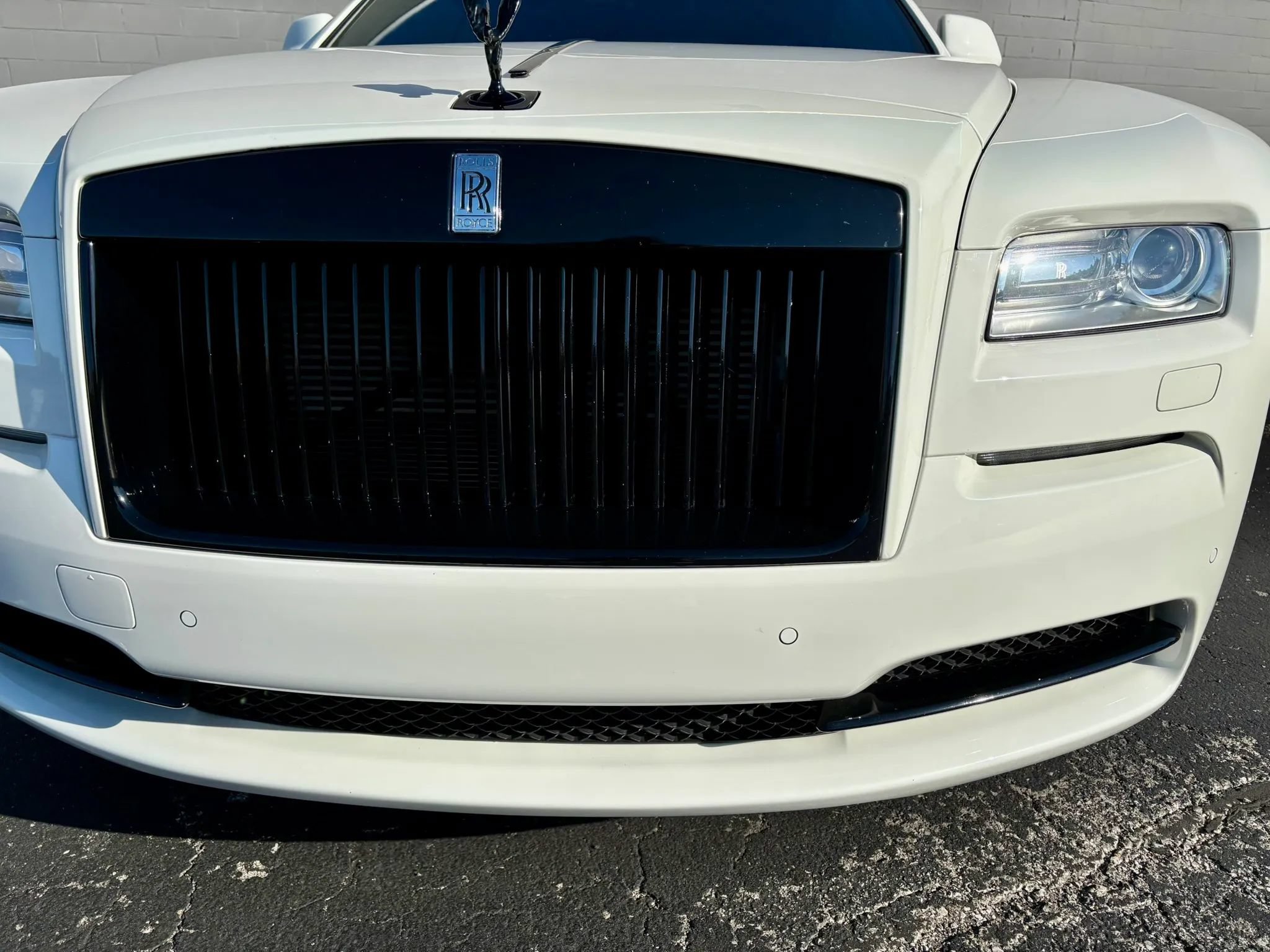 Used 2016 Rolls-Royce Wraith RWD image 30