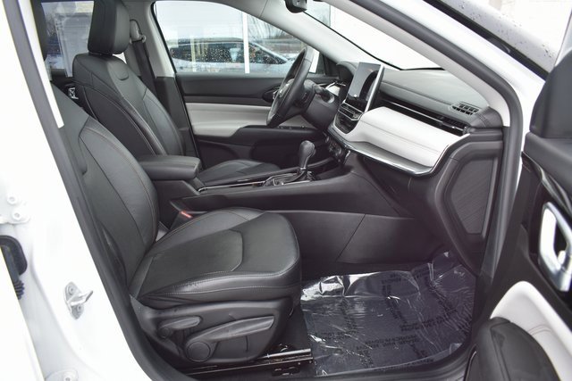 Used 2022 Jeep Compass Limited w/ Sun and Sound Group image 46