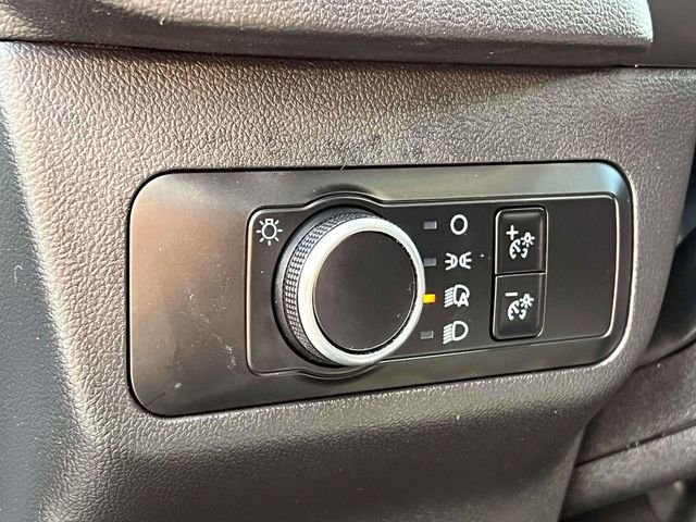 Used 2025 Ford Escape ST-Line image 25