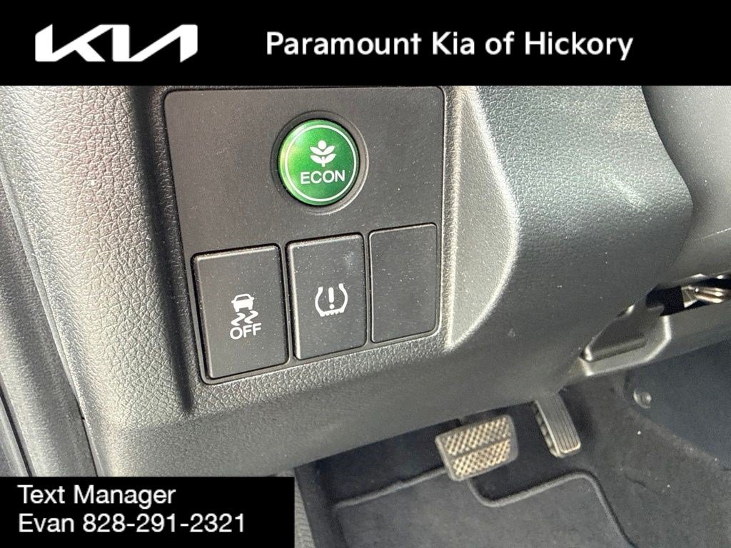 Used 2017 Honda HR-V LX image 17