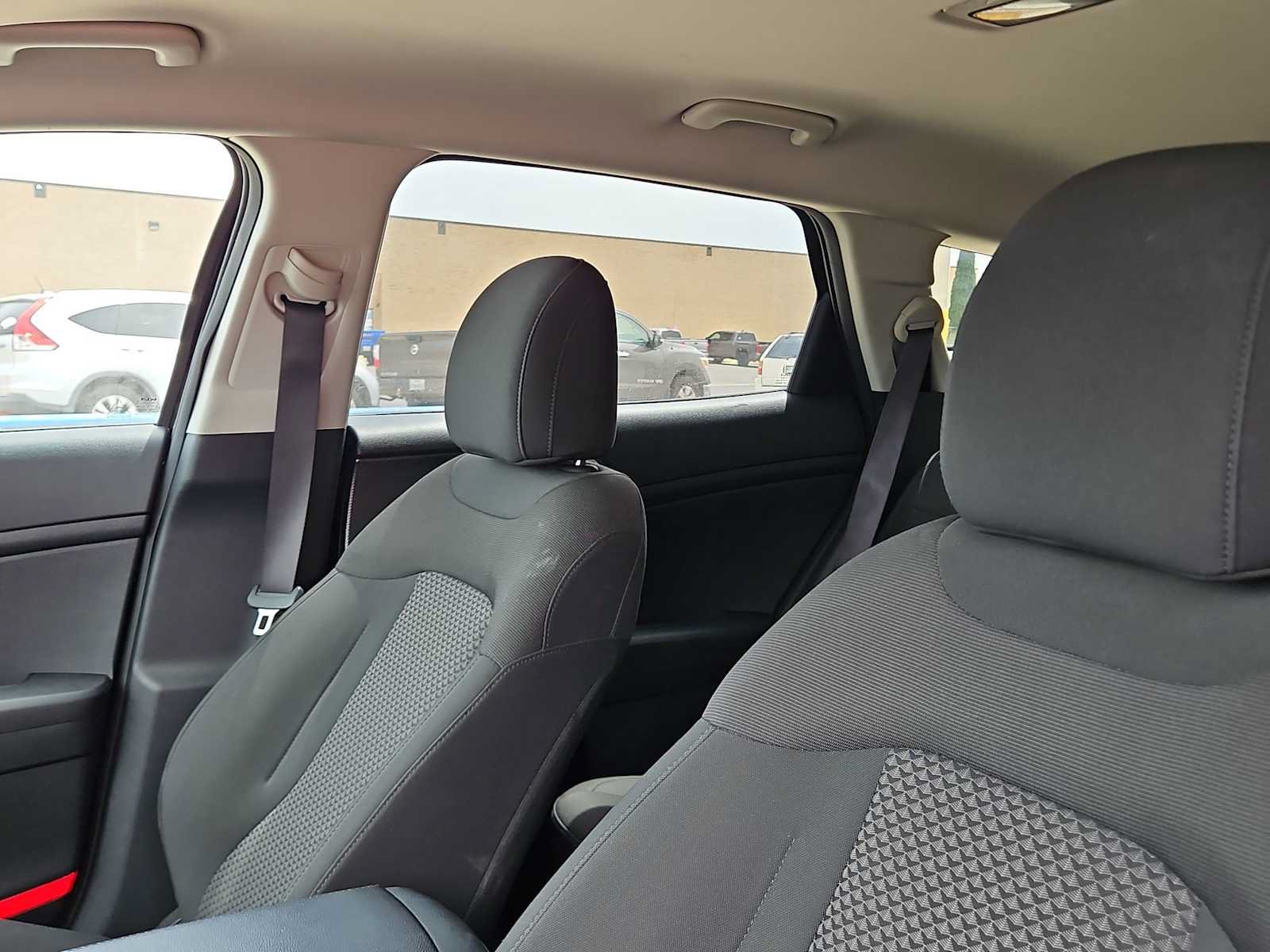 Used 2024 Kia Sportage LX AWD/4WD image 15