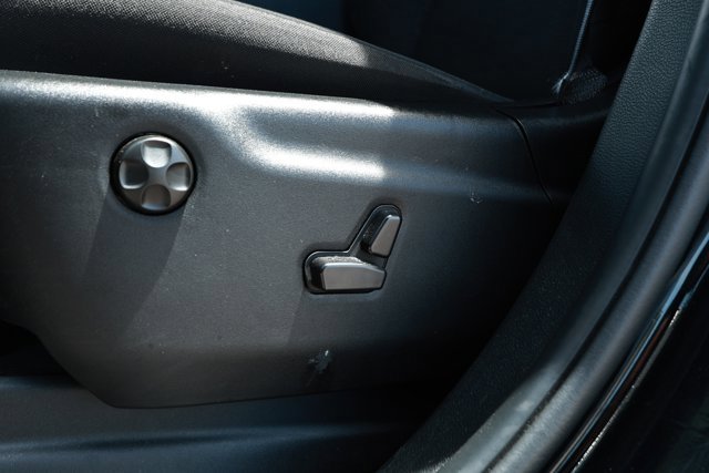 Used 2025 Dodge Durango GT RWD image 22