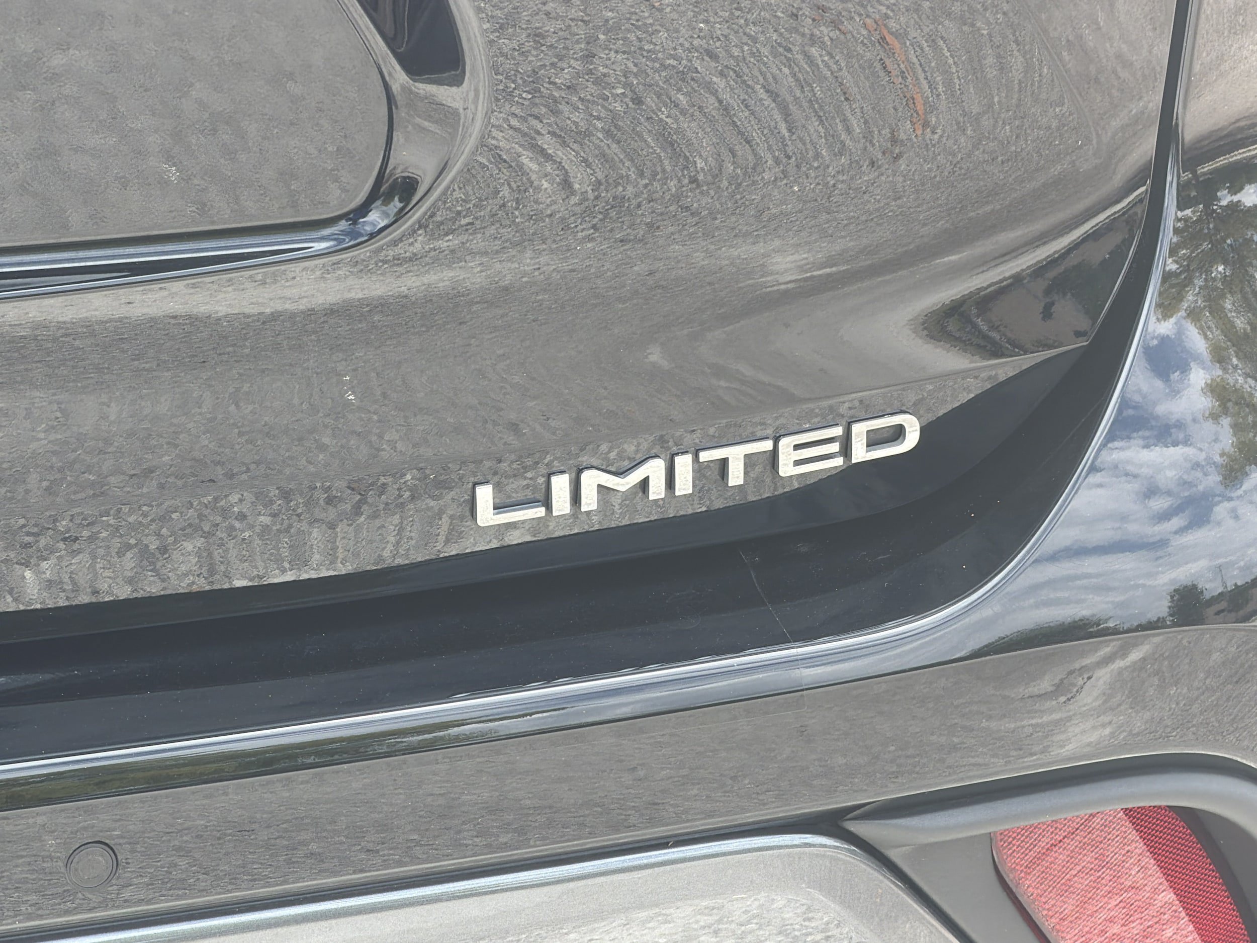 Certified 2021 Toyota Highlander Limited FWD image 25