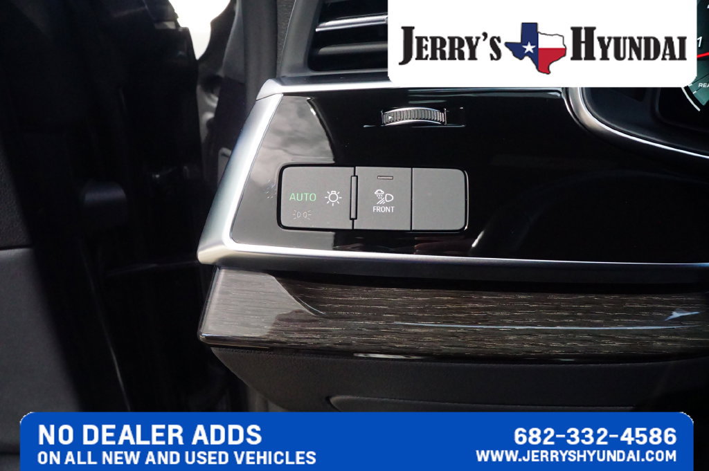 Used 2025 Audi Q8 Premium Plus AWD/4WD image 18