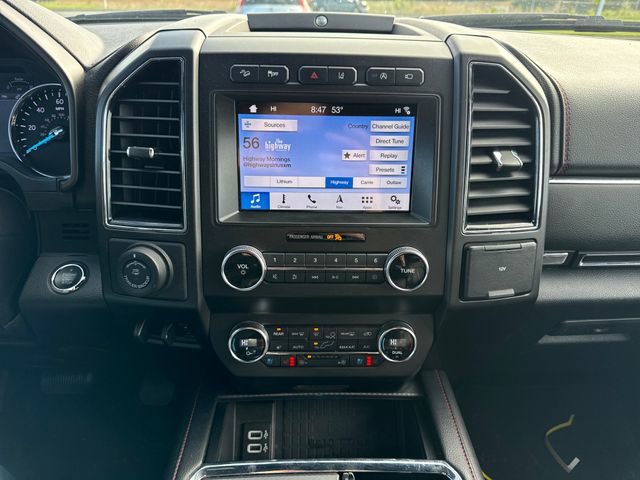Used 2019 Ford Expedition Limited w/ Equipment Group 303A AWD/4WD image 30