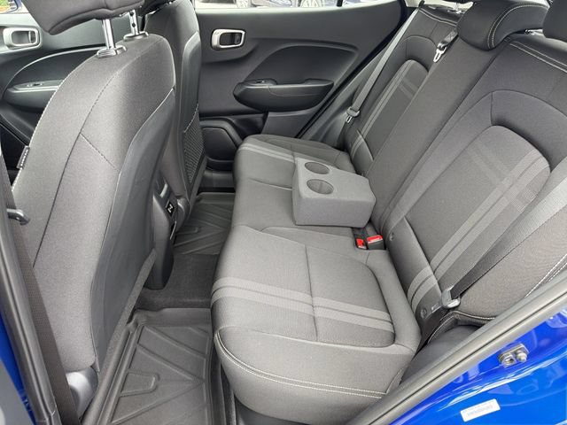 Certified 2025 Hyundai Venue SEL FWD image 20
