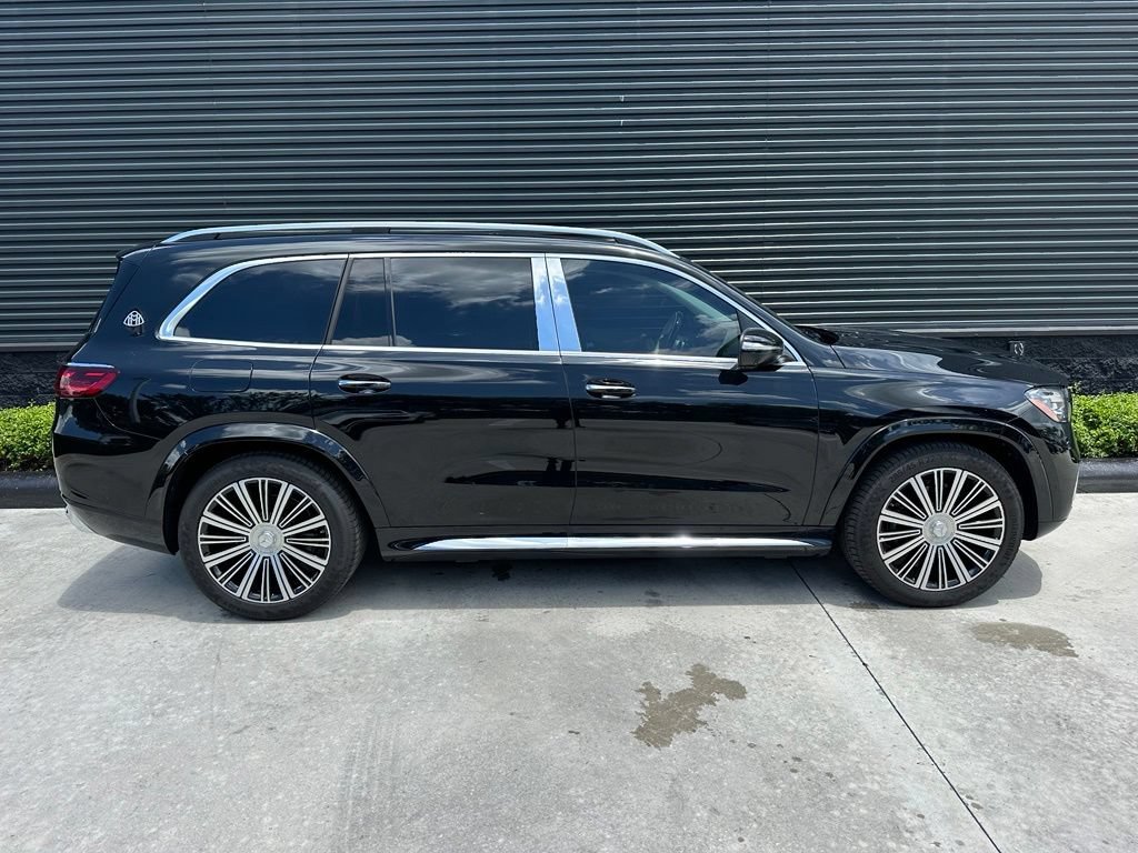 Used 2025 Mercedes-Benz Maybach GLS 600 4MATIC image 11
