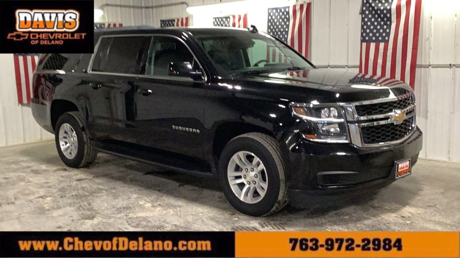 Used 2018 Chevrolet Suburban LT image 1