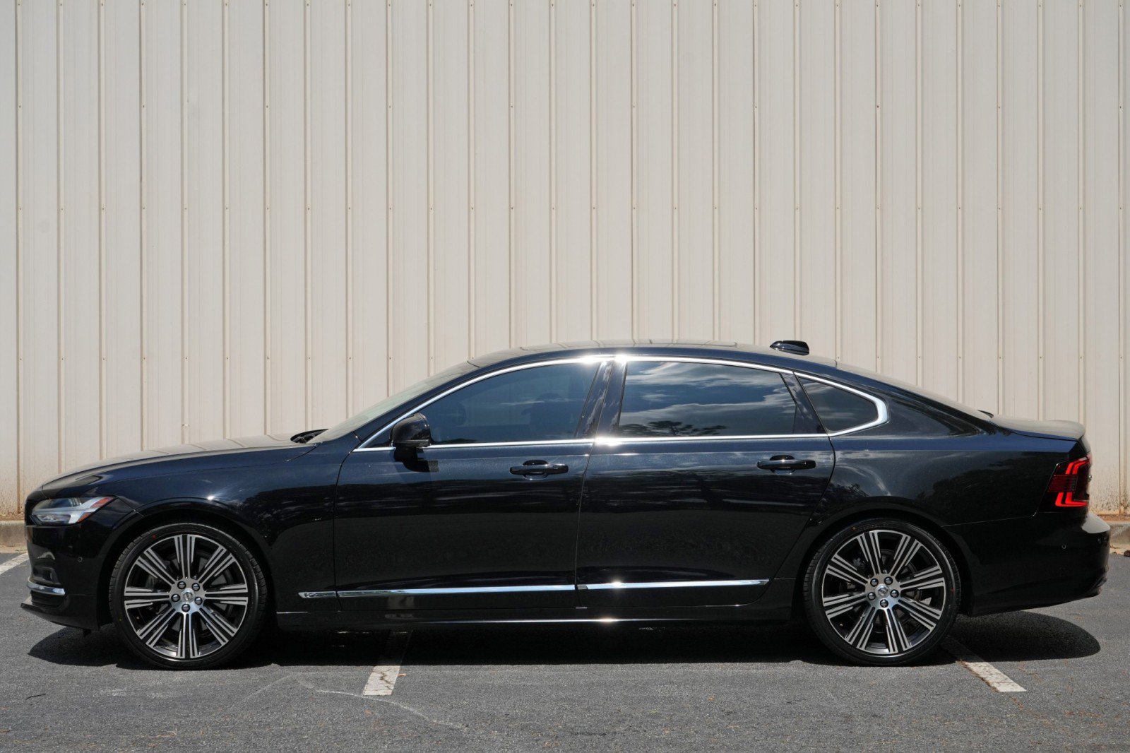 Used 2023 Volvo S90 B6 Ultimate w/ Lounge Package AWD/4WD image 47