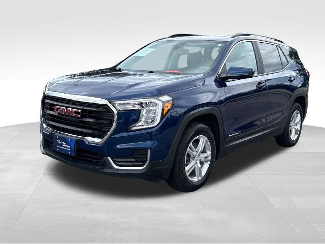 Used 2022 GMC Terrain SLE w/ Driver Convenience Package AWD/4WD image 2
