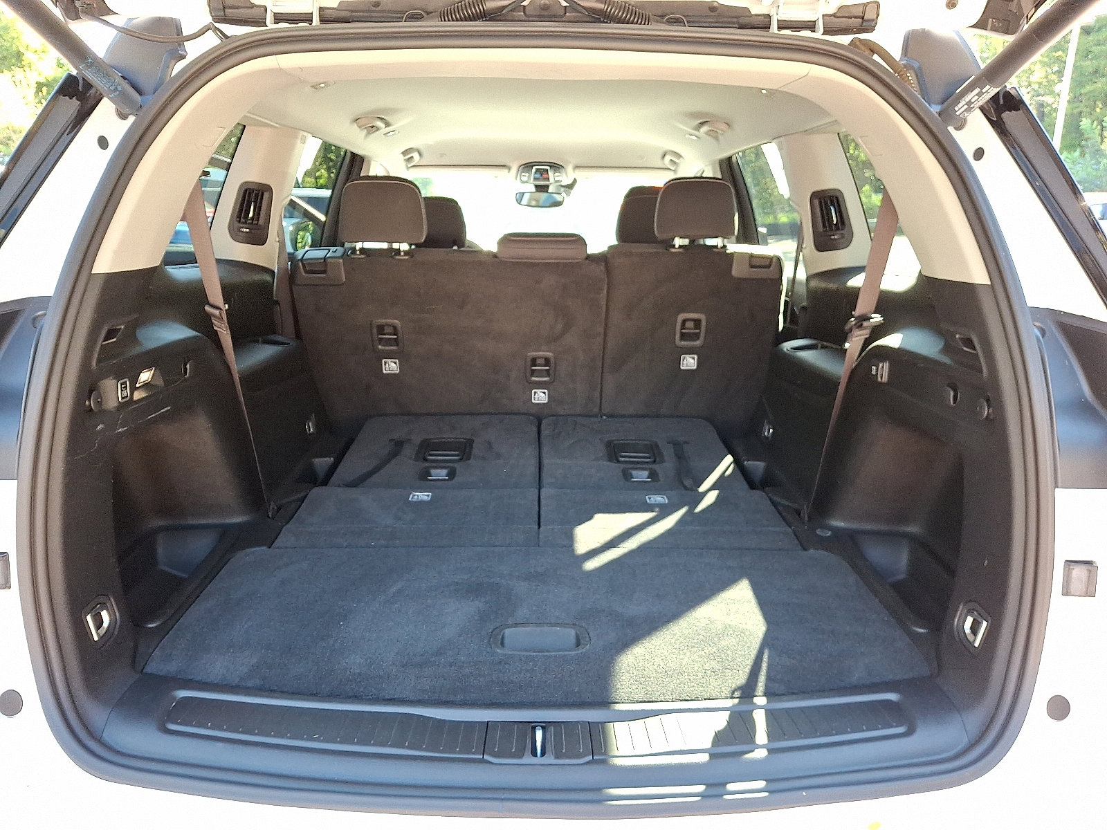 Certified 2021 Jeep Grand Cherokee L Laredo w/ Luxury Tech Group I image 27