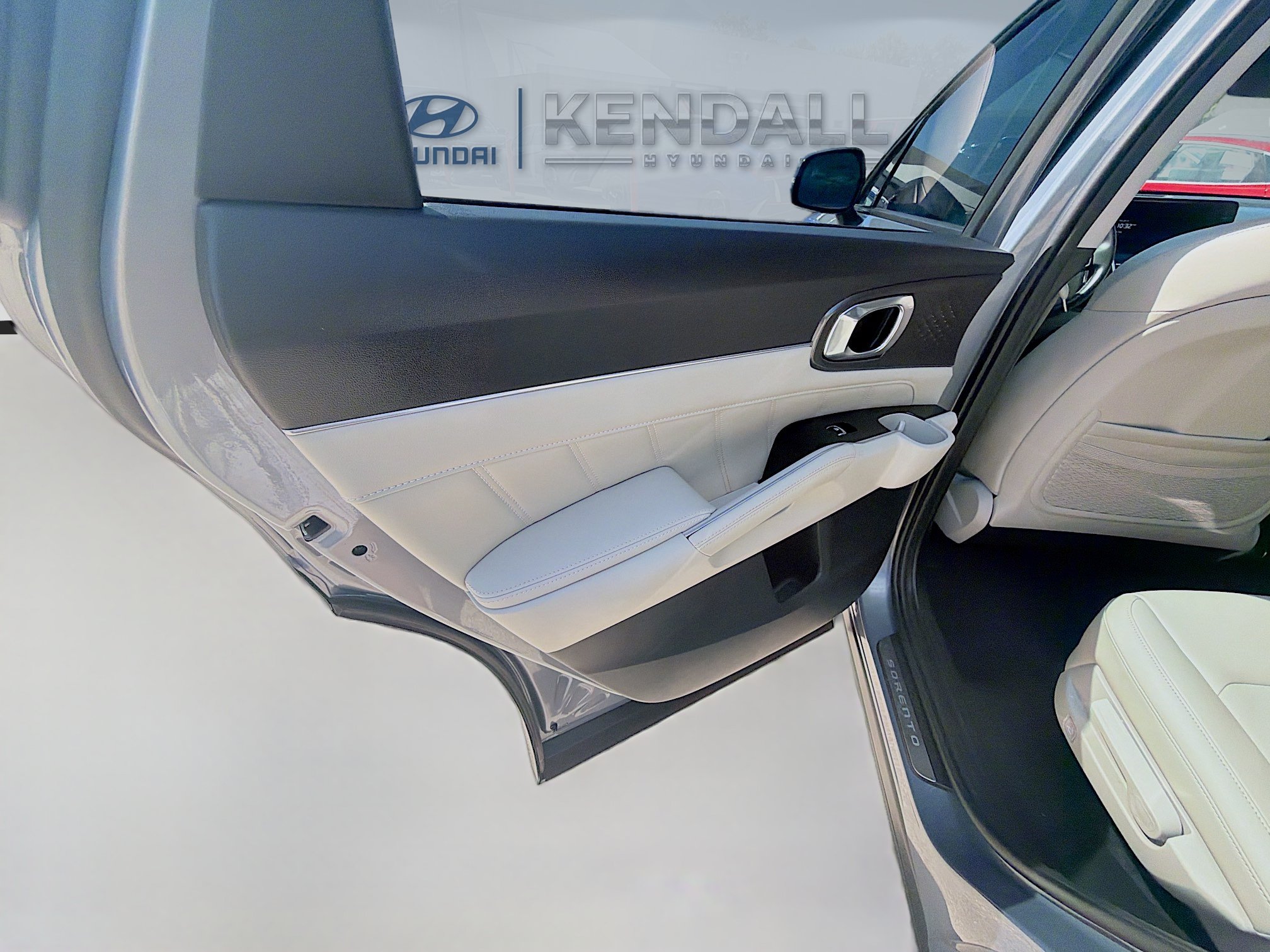 Used 2023 Kia Sorento SX FWD image 23