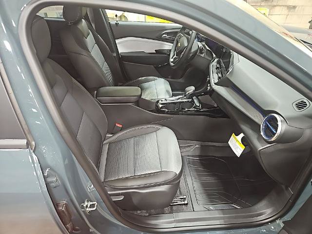New 2026 Chevrolet Trax LT w/ Driver Confidence Package FWD image 27