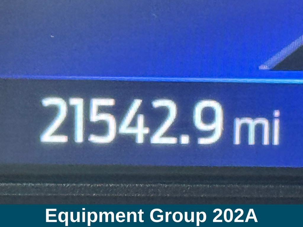 Used 2024 Ford Explorer XLT w/ Equipment Group 202A AWD/4WD image 6