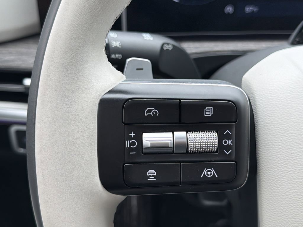 Used 2024 Hyundai Santa Fe Calligraphy image 11