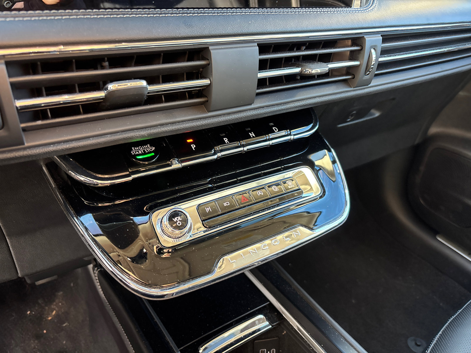 Certified 2023 Lincoln Corsair FWD w/ Equipment Group 101A image 22