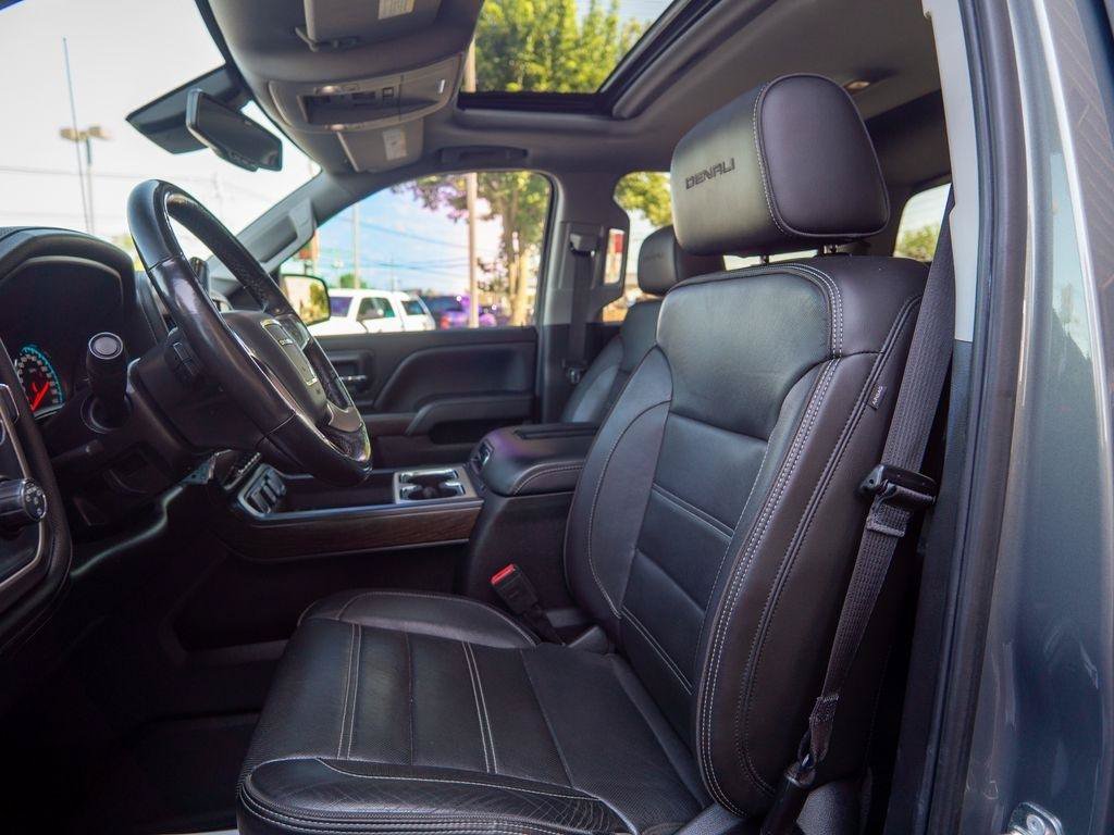 Used 2018 GMC Sierra 1500 Denali w/ Denali Ultimate Package AWD/4WD image 19