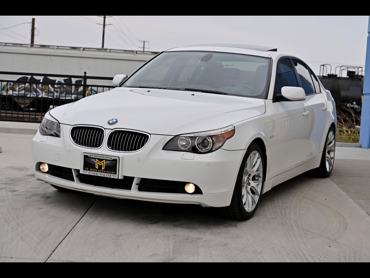 Used 2007 BMW 550i Sedan image 3