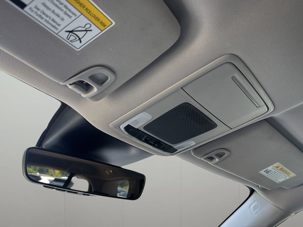 Used 2025 Honda Pilot EX-L image 31