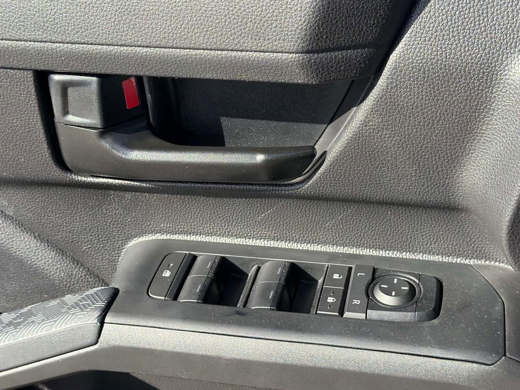 Certified 2025 Toyota Tacoma SR image 22