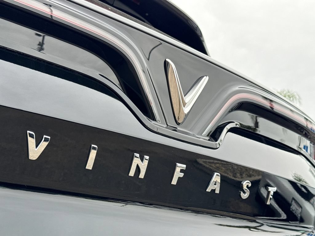 New 2025 VinFast VF 8 Eco AWD/4WD image 10