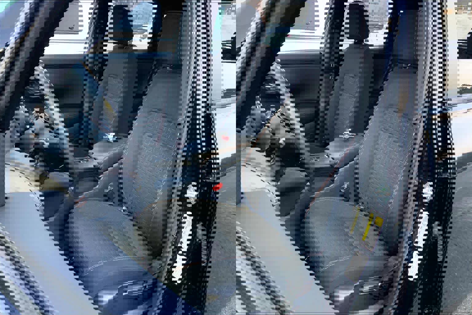 Used 2025 Honda HR-V Sport image 8