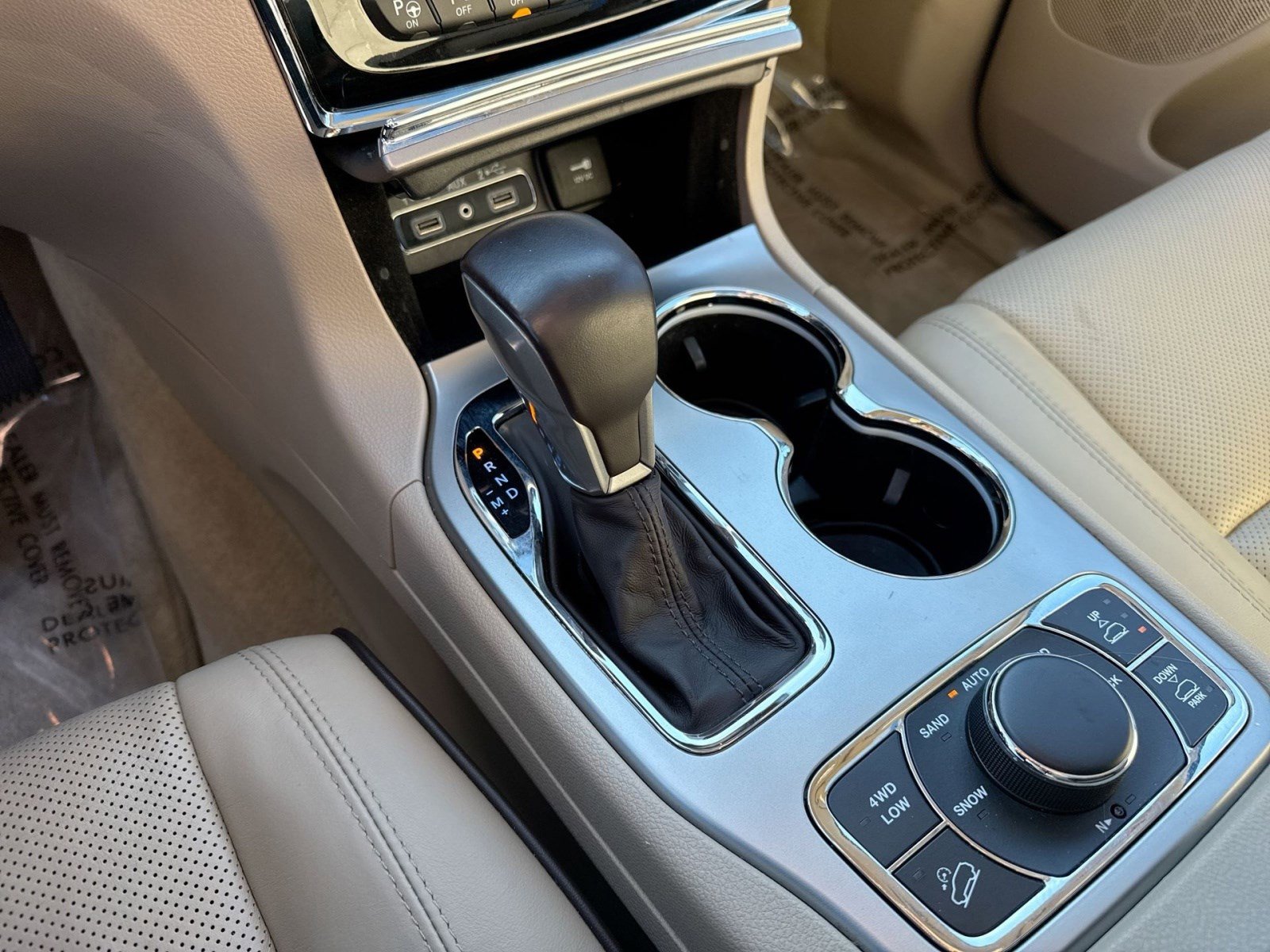 Used 2019 Jeep Grand Cherokee Overland image 21